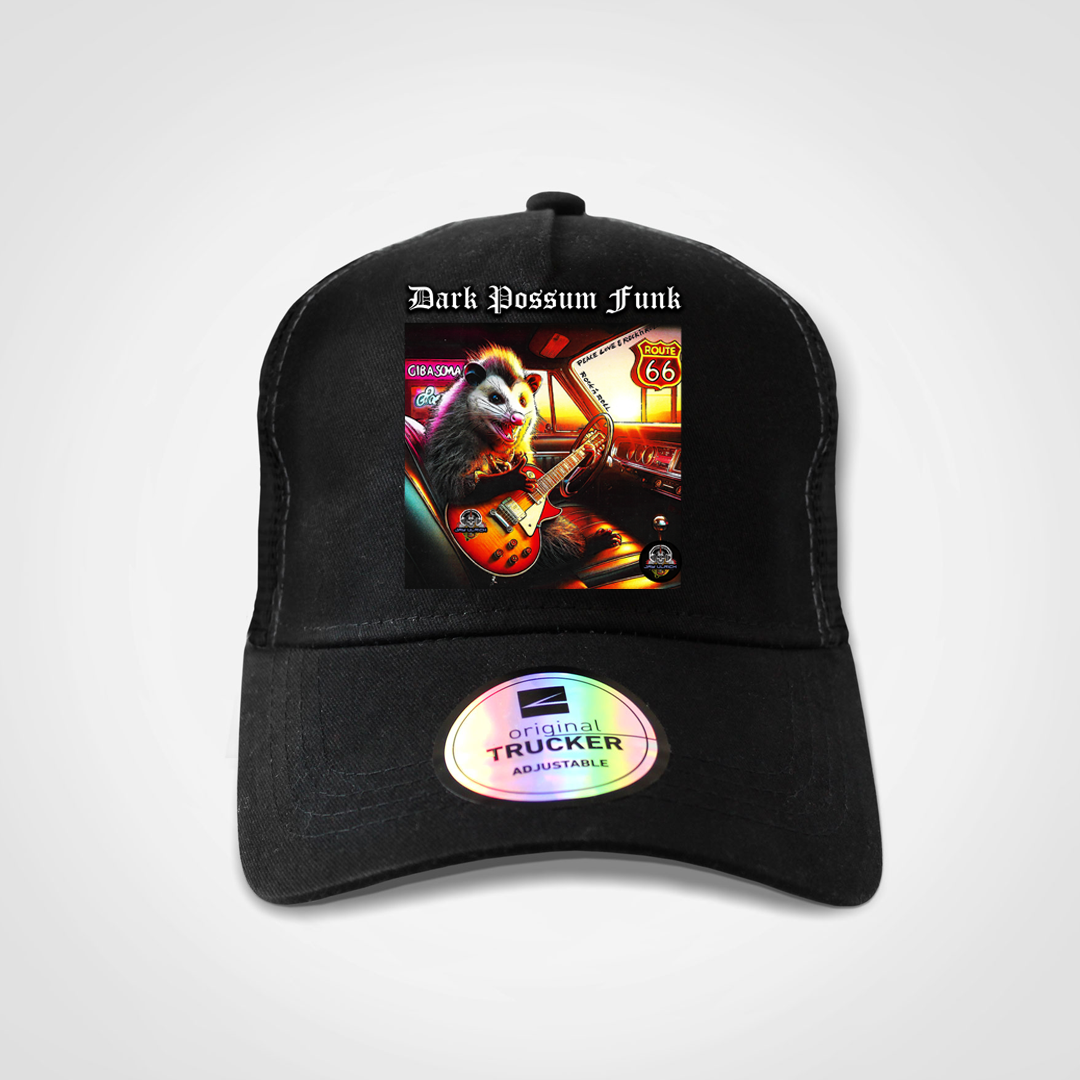 REGULAR BLACK TRUCKER CAP