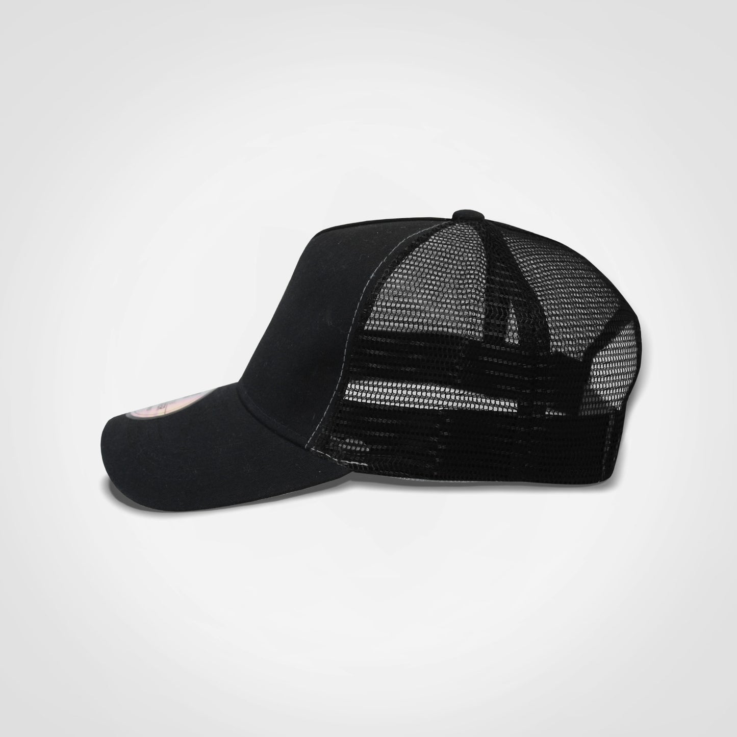 REGULAR BLACK TRUCKER CAP